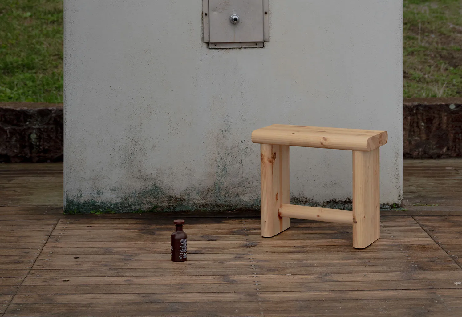 002 Ast Stool