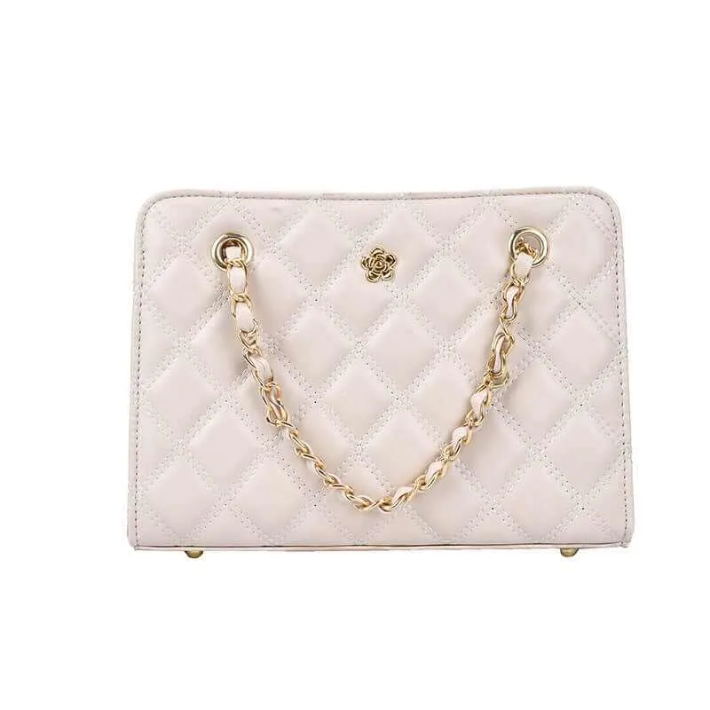 Glow Chic's Lingge Chain Shoulder Bag