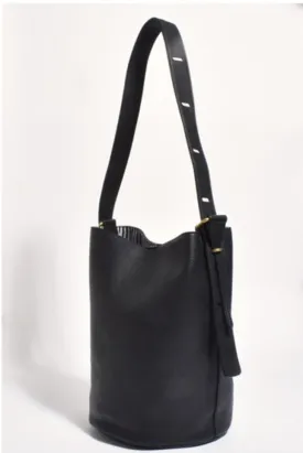 Juliette Sleek Bucket Bag Black