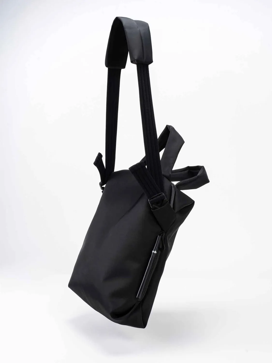 Rour Sleek Black Bag