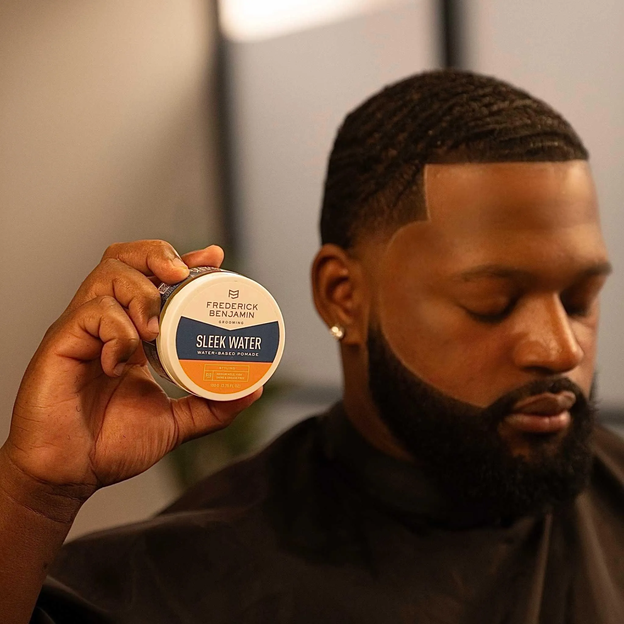 Sleek Water Pomade