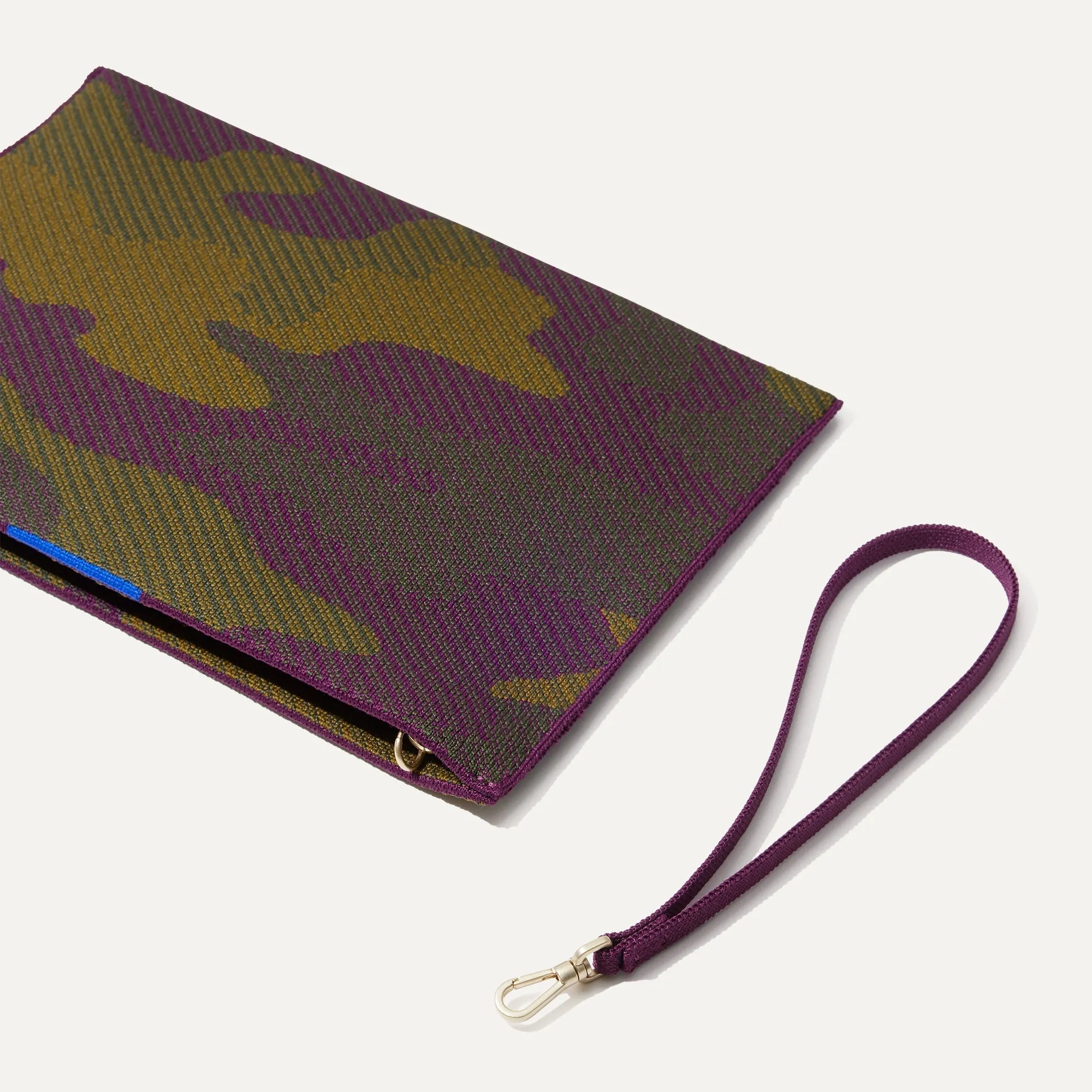 The Wristlet - Legacy Camo